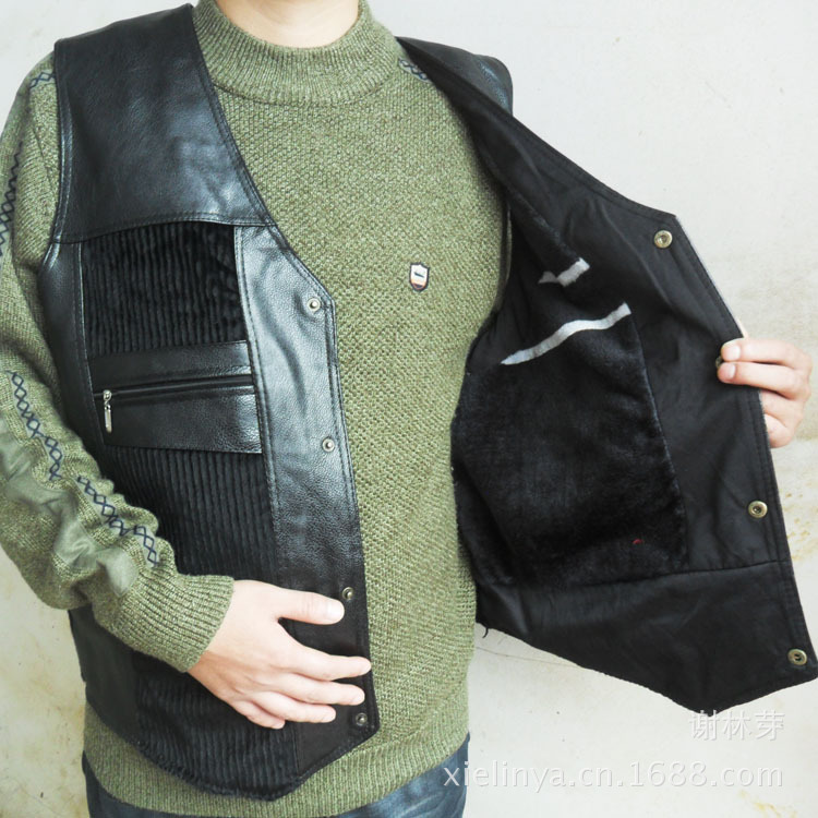 【摆摊<em>男士皮马甲</em> 展销会好货源方便保暖<em>中老</em>