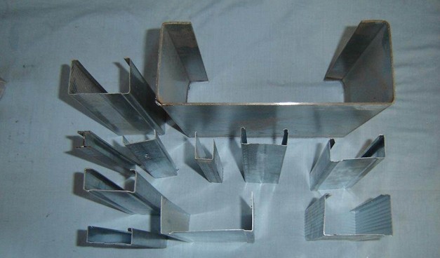 專業生產批發C型鋼 Z型鋼 鍍鋅C型鋼 廠價直銷 價格優惠批發・進口・工廠・代買・代購