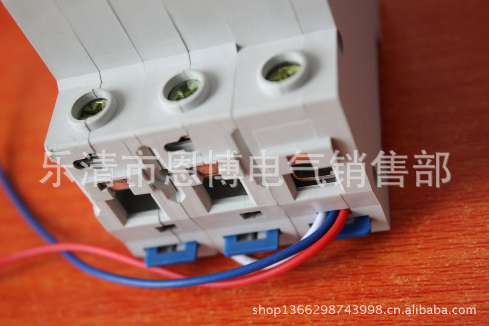 【DZ47 \/ C45 分励脱扣器+辅助开关 MX+OF D