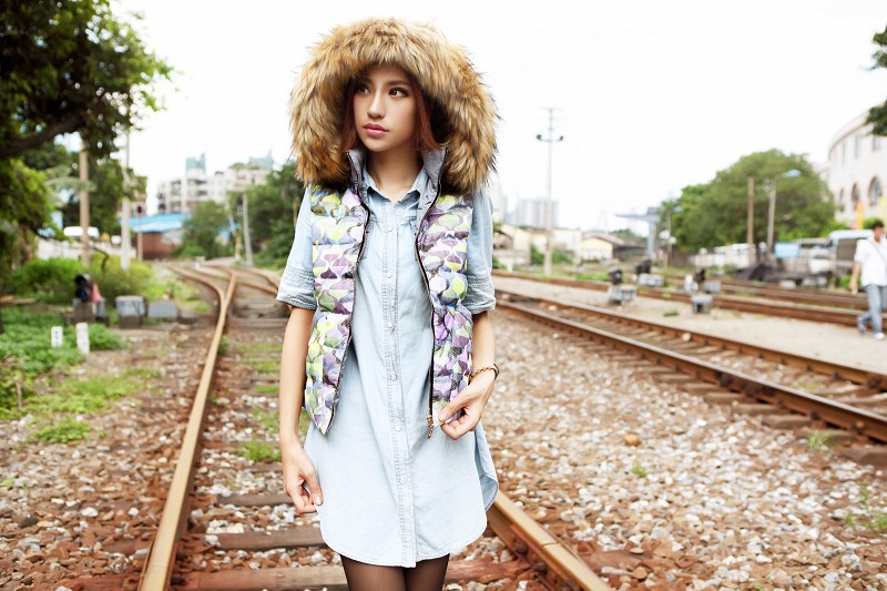 【秋冬新款 连<em>帽子</em>迷彩<em>羽绒马甲</em> 仿耗子毛韩版