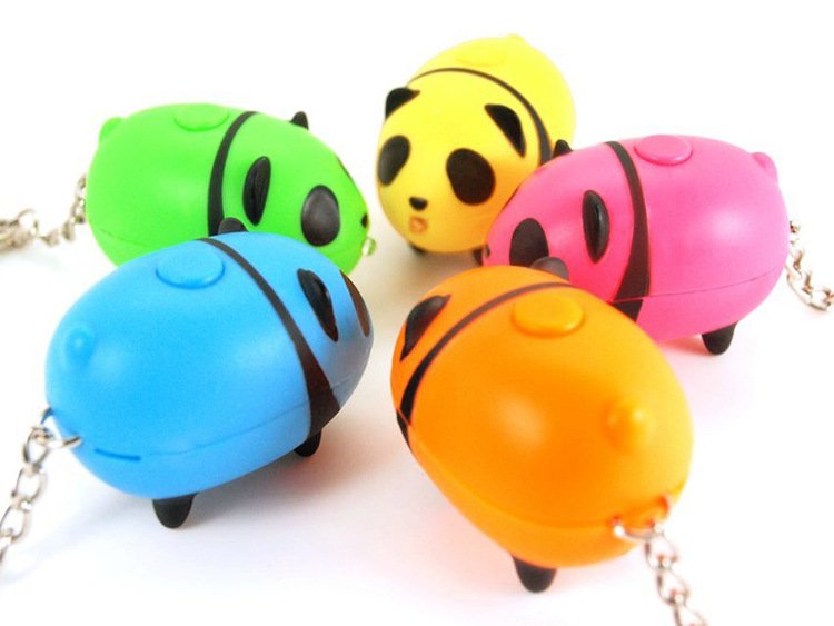 【奇物集 七彩可爱小熊猫发光发声电筒 MINI Z