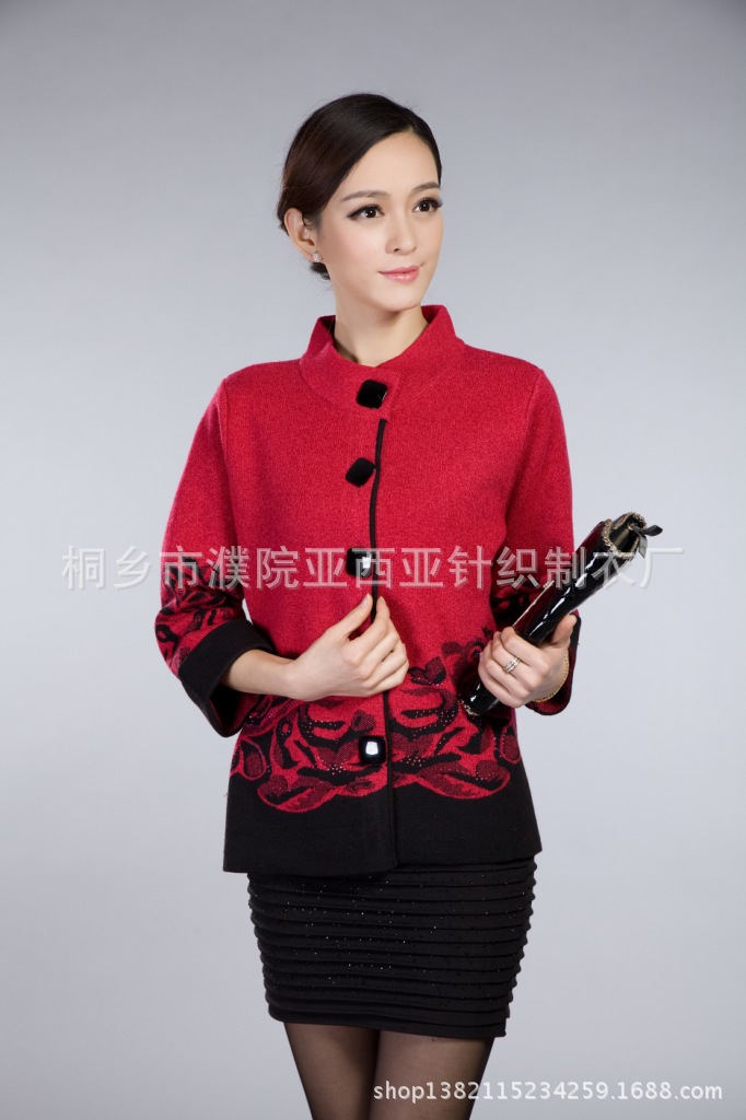 2013秋冬尊贵妈妈装新款羊毛衫