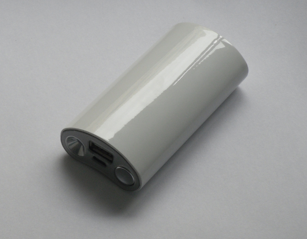 【4400毫安移动电源带LED高亮度手电筒 苹果