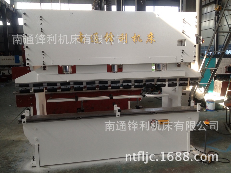 折弯机100T3200三缸