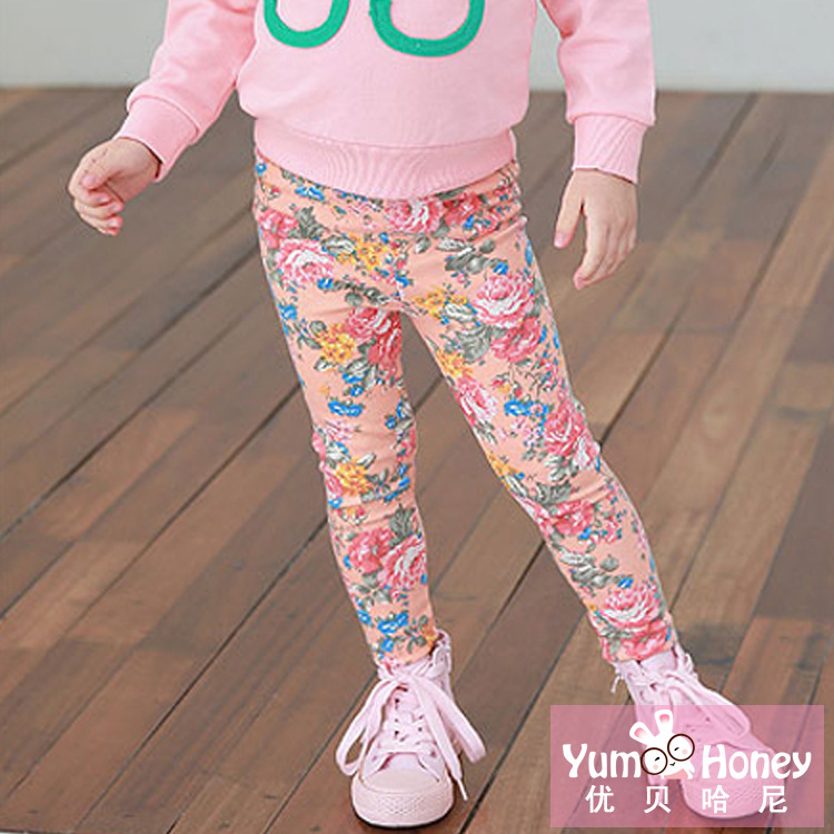 990340443_1695353377