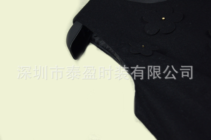 【黑色毛呢连衣裙<em>秋裙</em> <em>天猫淘宝</em>定制小批量生