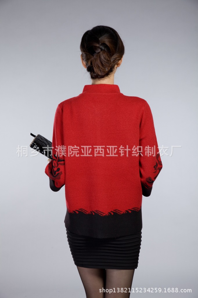 2013秋冬尊贵妈妈装新款羊毛衫