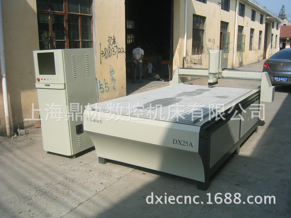 木工雕刻机厂家长期供应  DX-012精密木工浮雕雕刻机