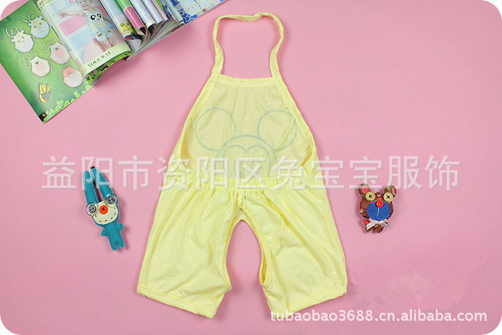 卡纯棉婴儿男女童宝宝吊带露背开档<em>短裤连腿</em>肚