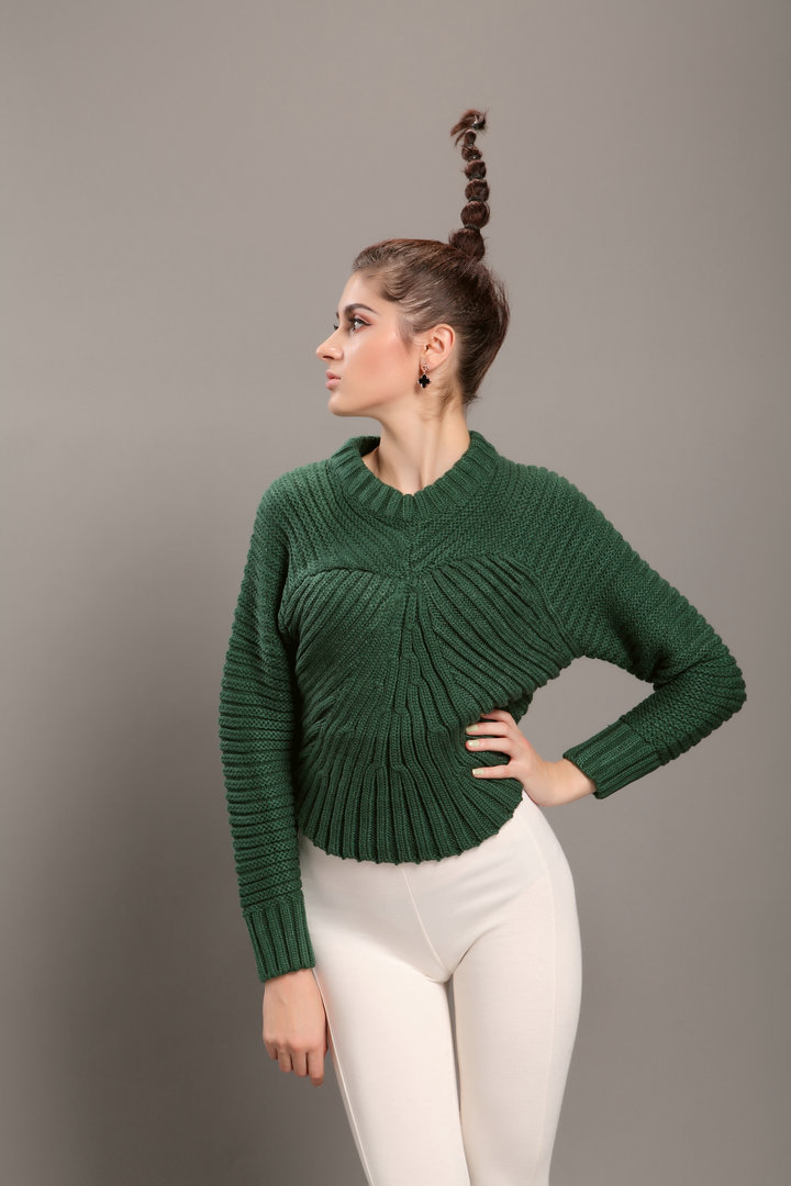 【Sikya 欧版秋冬季潮款针织衫 明星<em>款超短</em>套头