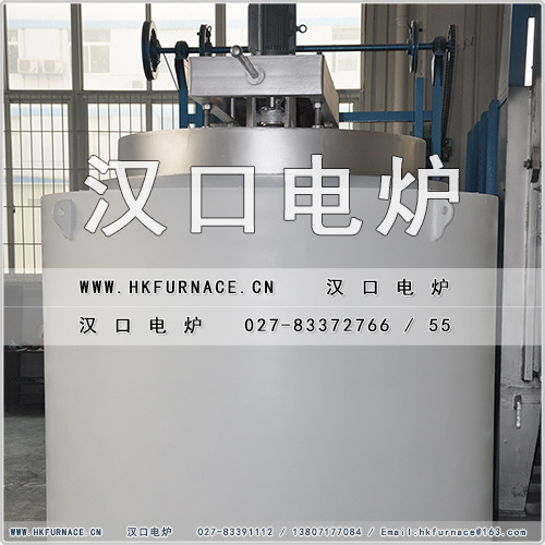 低温井式炉