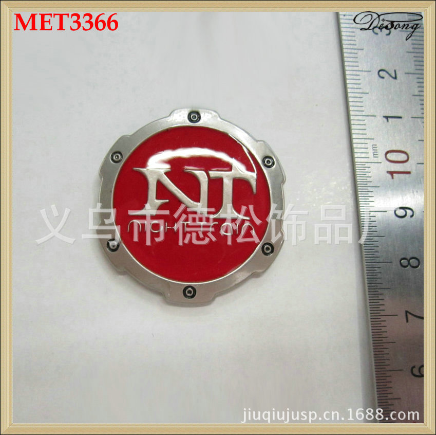 厂家批发优质耐用圆形金属标牌,字母金属牌,合金箱包标牌,新款
