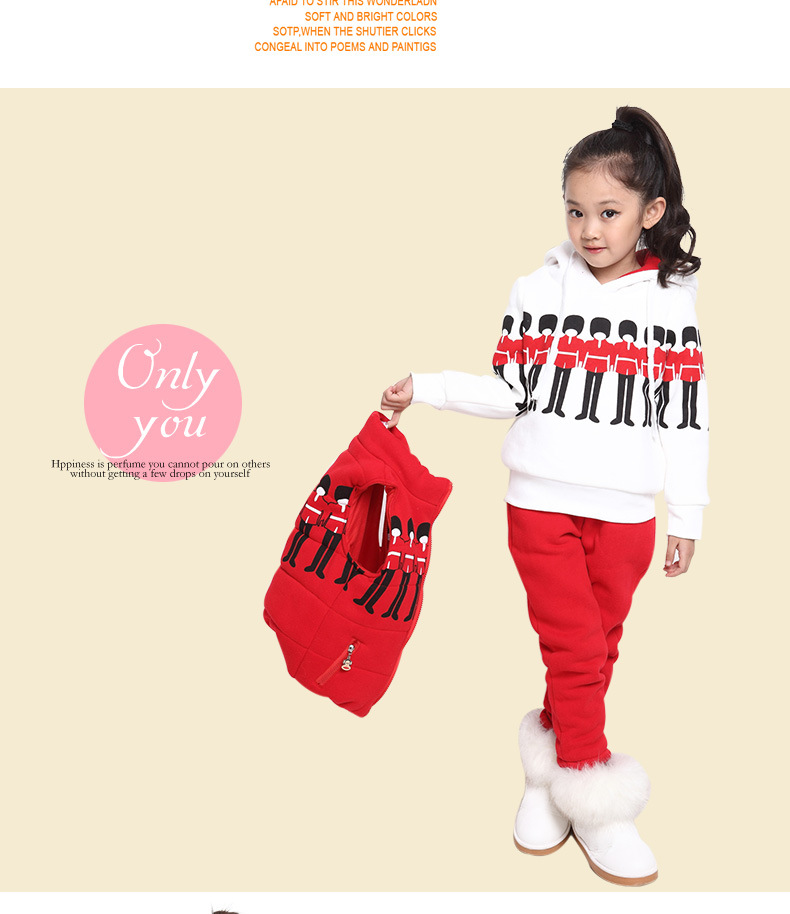 <em>女童冬款加厚</em>三件套 可爱士兵图案套装 杨幂同