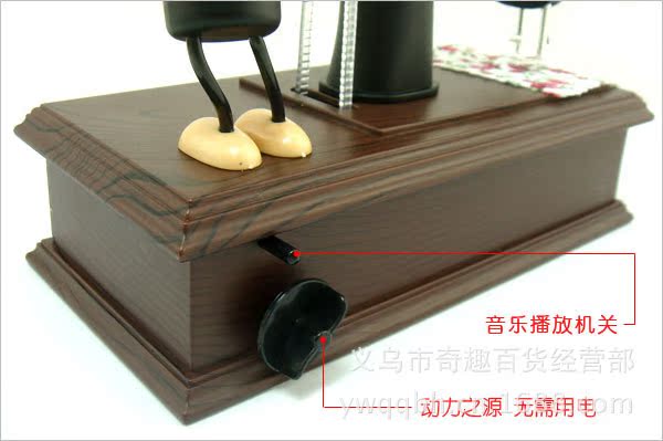 浪漫情侣台式缝纫机造型音乐盒|金属音逼真动