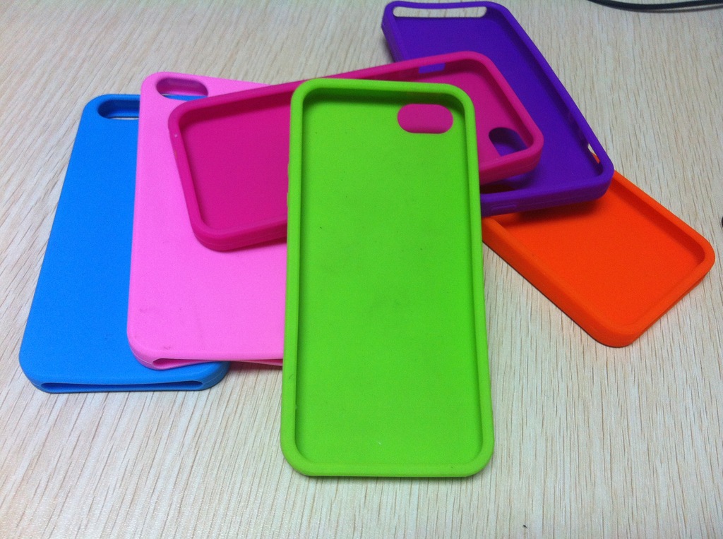 2013最新款手机套iphone5火热订购中外贸批发