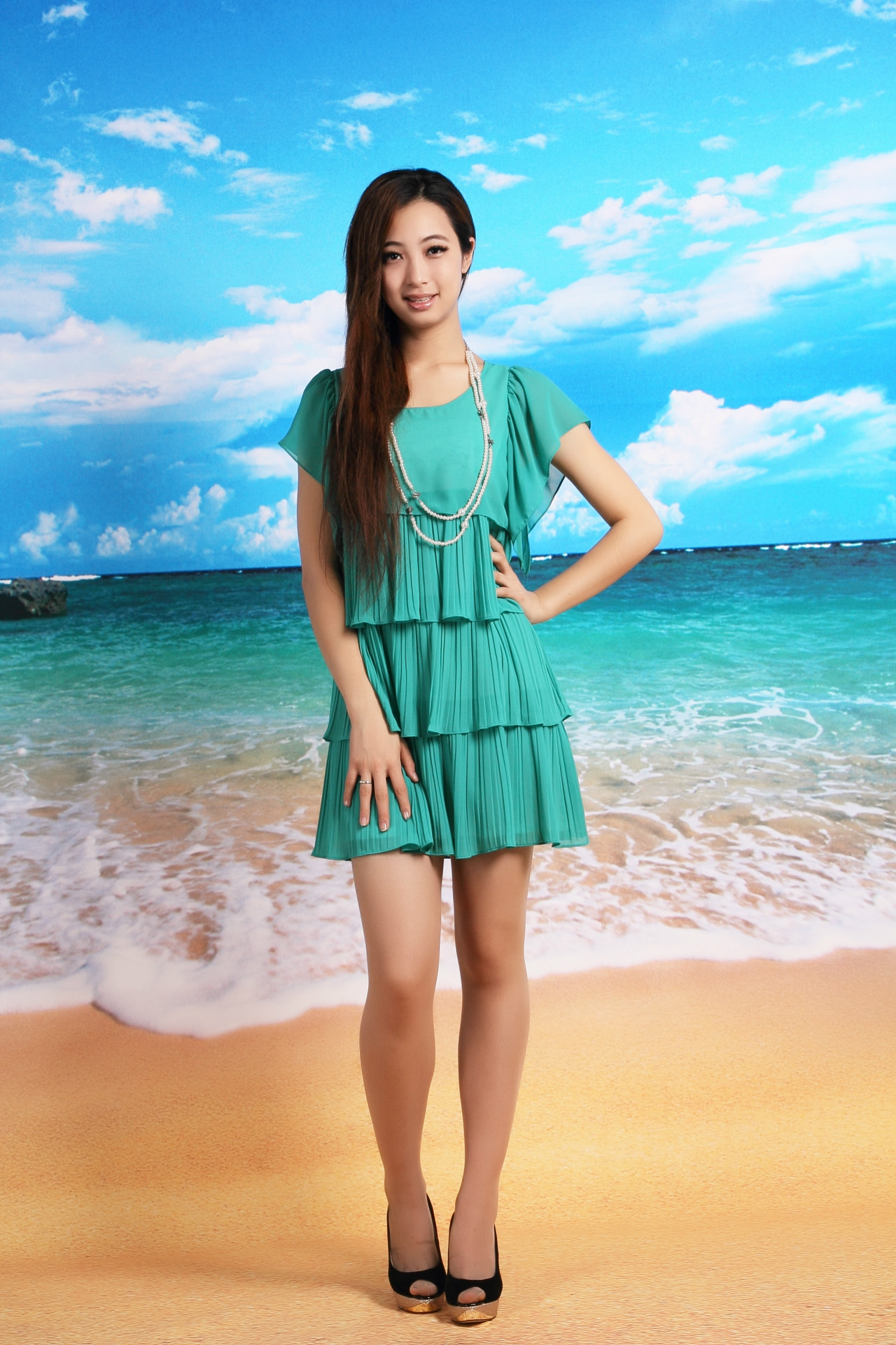 <em>品牌折扣女装</em> 夏季新款时尚休闲修身显瘦 蛋糕