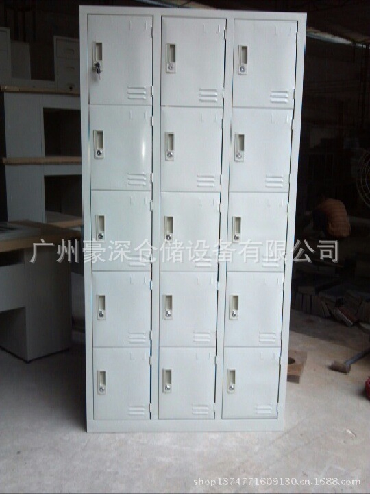 铁皮多门储物柜