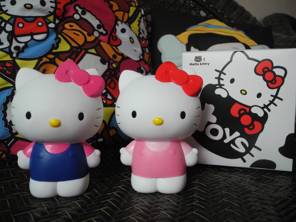 15cm，20元（一個），KT貓錢罐