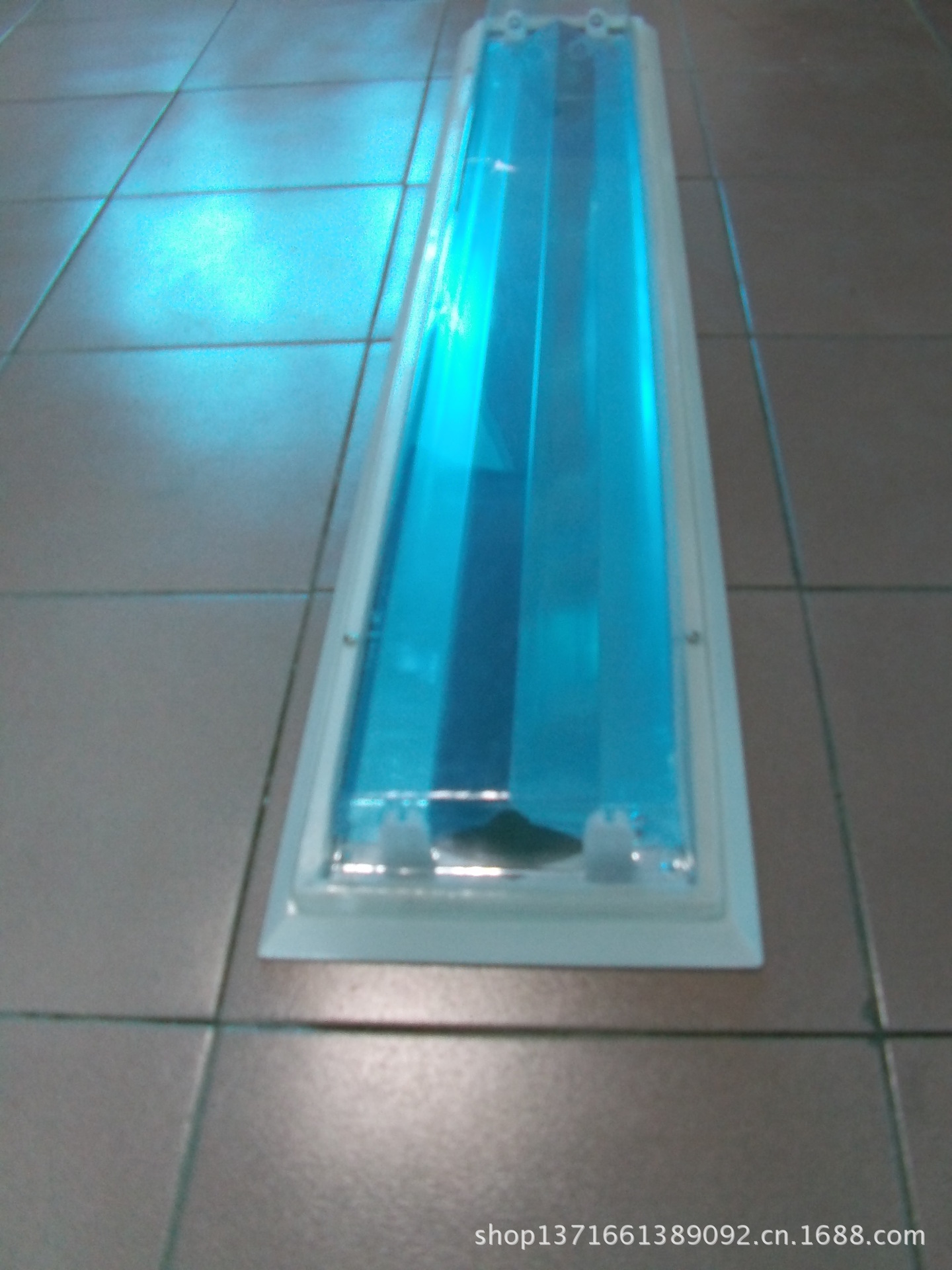 2X36W T8全喷塑斜边灯.