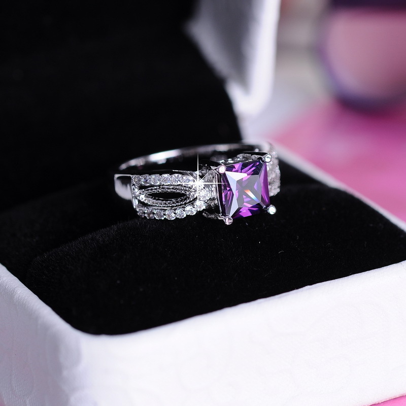 高档锆石戒指 韩国款式新娘配饰<em>女生</em>戒指<em>饰品</em>