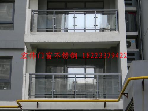 专业玻璃栏杆 围栏护栏 设计安装 价格从优