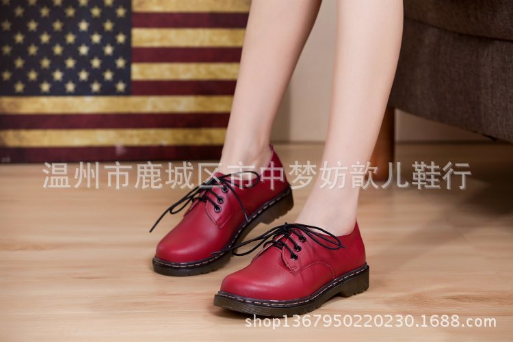 单鞋-爆款真皮<em>女式马丁鞋</em> 复古大头皮鞋低帮马