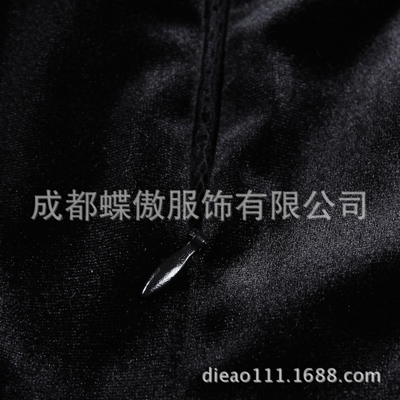 傲春季蕾丝连衣裙珍珠重工刺绣修身裙<em>金丝绒</em>长
