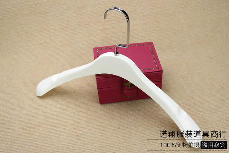 春季新款特价高档无痕<em>女式衣架</em> 批发零售 韩版