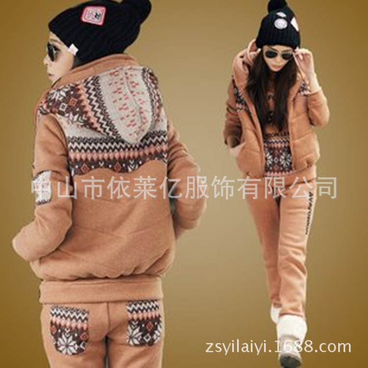 2013冬装新款韩版<em>女装</em> 加厚毛线<em>卫衣三件套</em>休