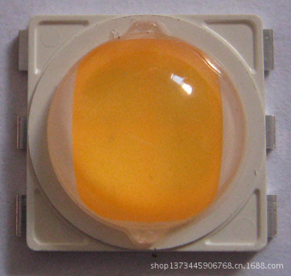 AC LED暖白特写 (2)