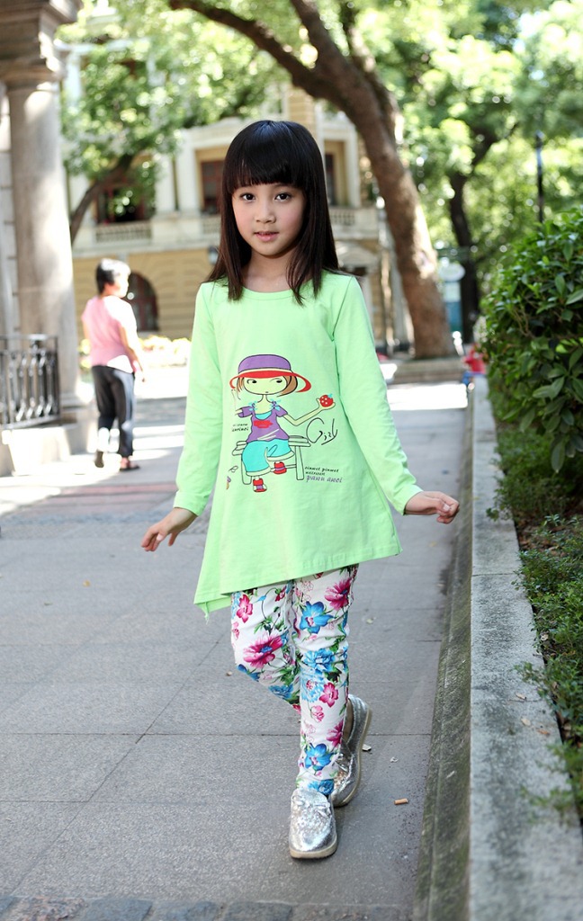 【2013新款儿童印花<em>小女孩流海</em>女童秋装套装