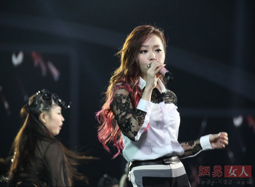 采购女式衬衫-2013新款湖南卫视跨年 演唱会张 