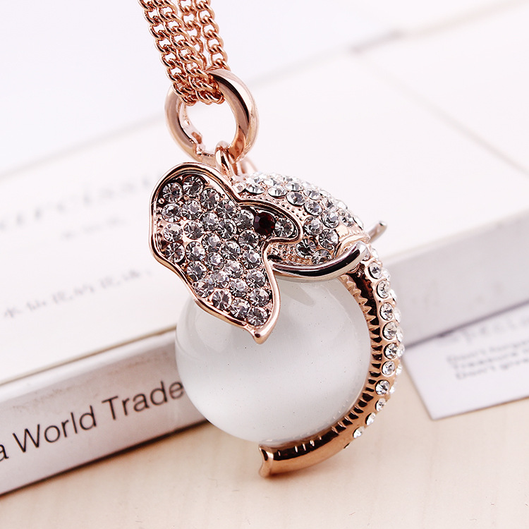 韩国高档水晶大象<em>毛衣</em>链<em>批发</em> <em>个性时尚</em>猫眼石