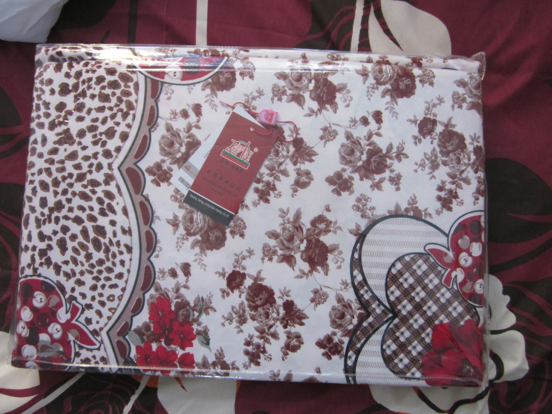 【厂家供应批发零售实体店便宜四件套 床单被