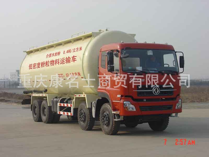 武工WGG5312GFLE低密度粉粒物料运输车ISLe290东风康明斯发动机