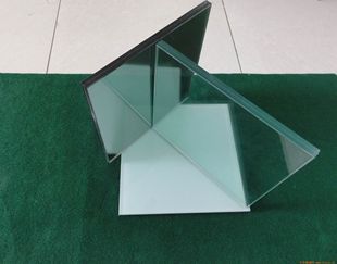 专业加工夹胶玻璃 10+1.52+10钢化夹胶玻璃 价格低廉 质量稳定