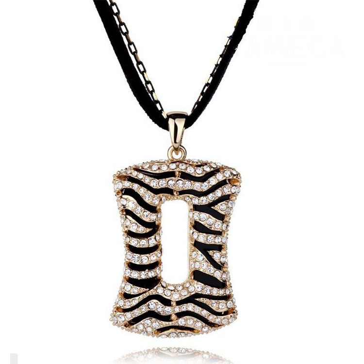 饰品<em>批发韩国</em>童年木马时尚<em>毛衣链</em>立体水晶斑马