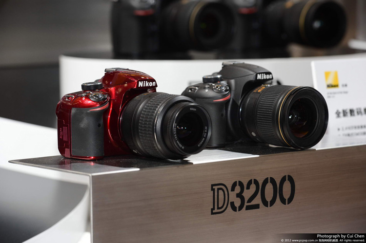 【2,416万有效像素,搭配高品质镜头发生大反对