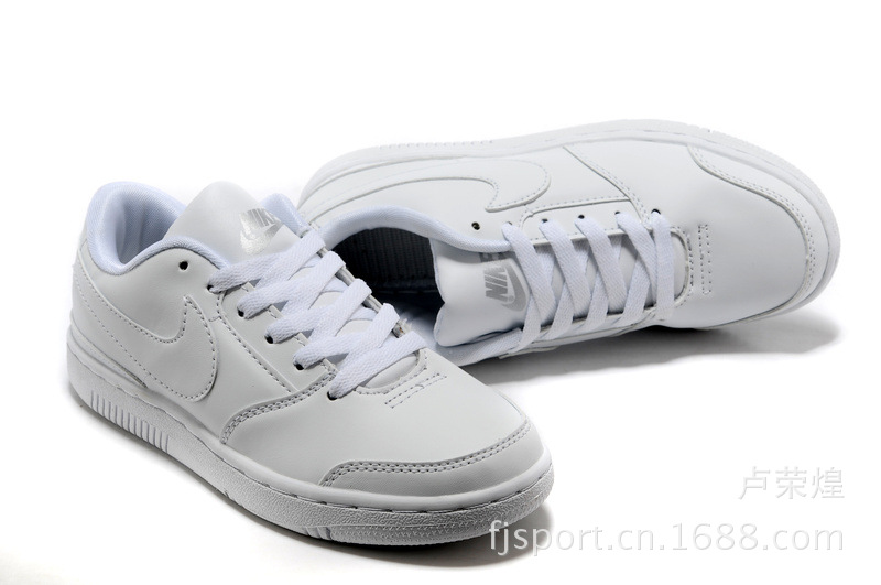 【耐-克童鞋批发 2013 NIKE学生鞋皮面春秋款