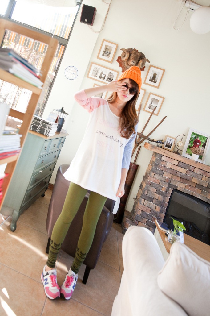 Q802 脚口小猫印花打底裤 (27)