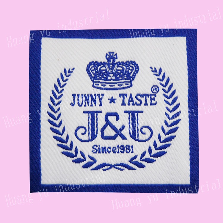 【【厂家直销】定制充棉织唛,章仔,镭射异型标