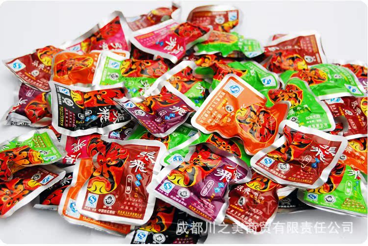 专业批发供应优质四川特产 张飞牛肉 什锦味散装牛肉粒