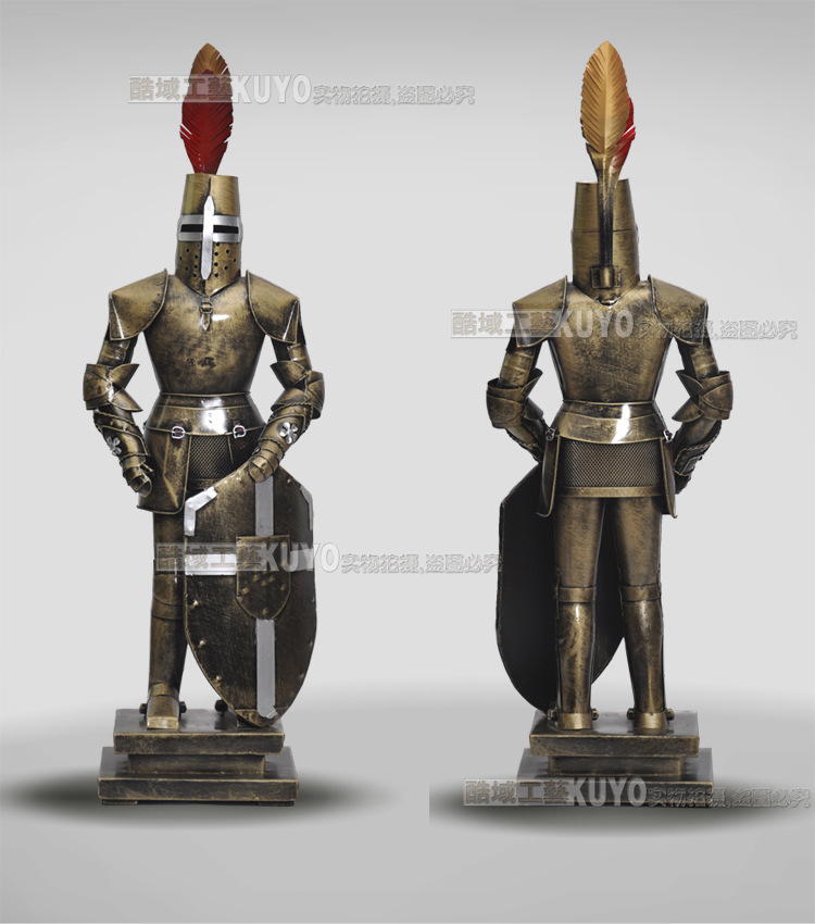 纯手工铁艺复古十字军重甲武士 握盾圣殿骑士 酒吧橱窗装饰ky623