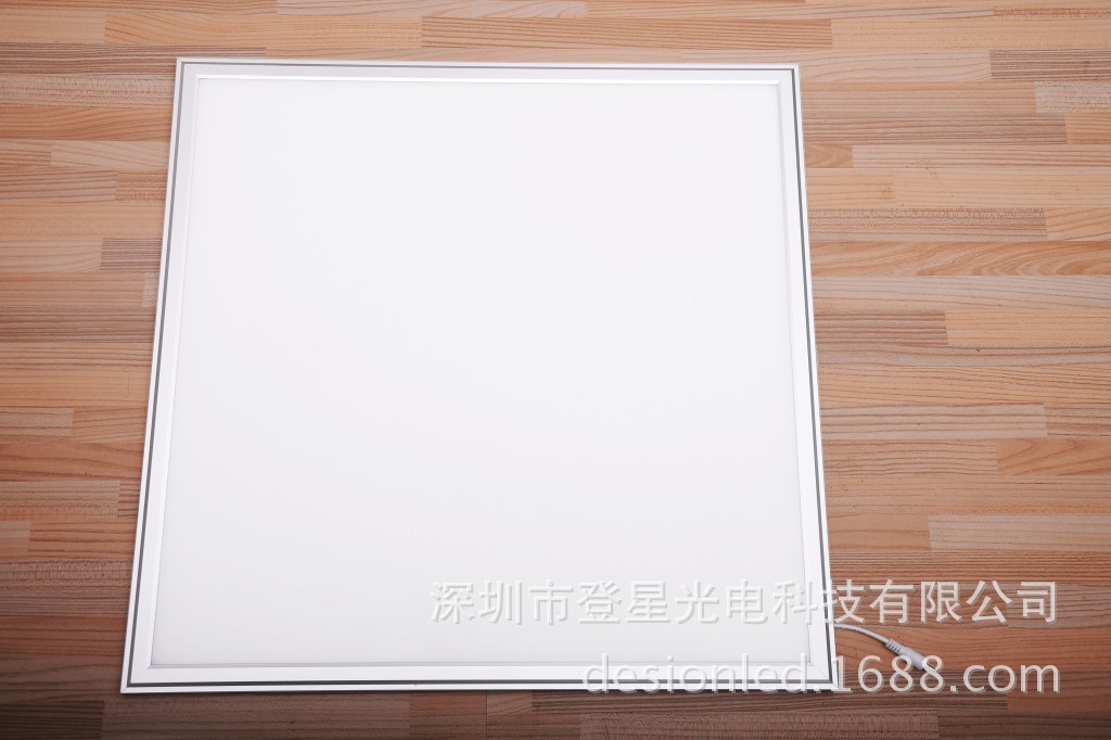 1 600-600-麵板燈圖片 (2)