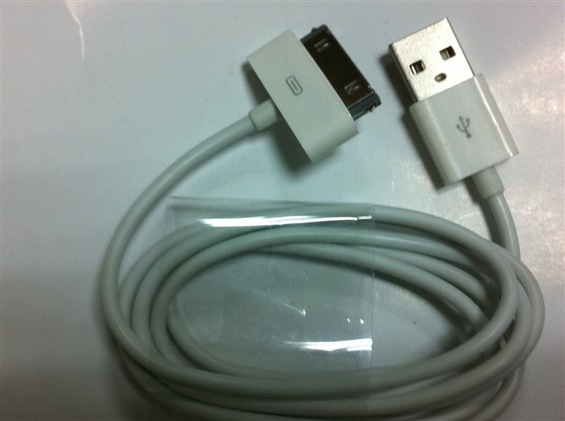 【扁格里芬单USB车充 苹果车充头 厂家直销 扁