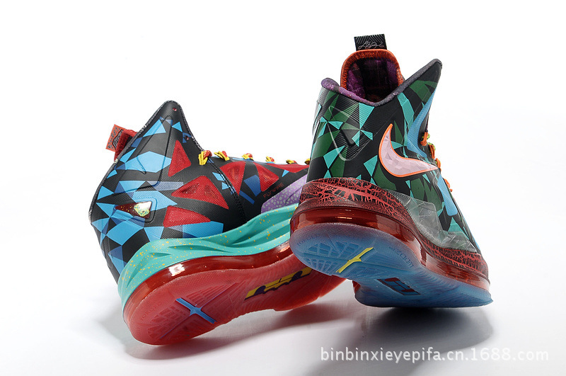 【詹姆斯10代篮球鞋MVP软木塞全明星英雄版