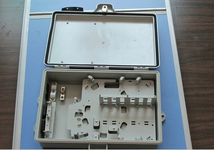 24芯分纤箱正面图片