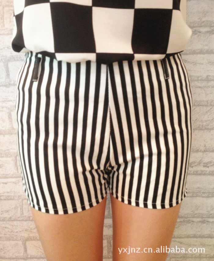 2013夏季新款<em>女士</em>印花<em>短裤</em> 复古<em>方格</em>热裤女装