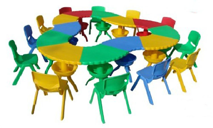 【特价直销幼儿园塑料桌椅扇形桌搭拼桌可拆搭