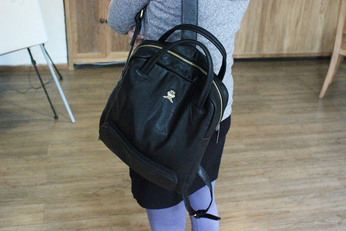 【韩版复古超软pu皮<em>小熊双肩包</em> 新款休闲潮女